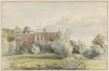 Maison entre les arbres