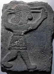 Figure tirant une fronde, Tel Halaf