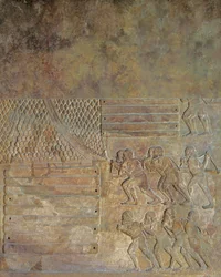 Relief représentant le stockage du bois sur le rivage avant le transport par mer, du Palais de Sargon II, Khorsabad, Irak