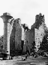 Colonne à Karnak, Égypte, 1893