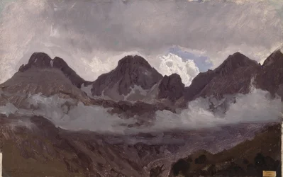 Montagnes avec brume