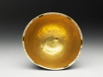 Bol avec couvercle, soucoupe et cuillère avec décoration astrologique, début du 19e siècle