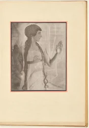 [Danseuse en nymphe, bras levés].