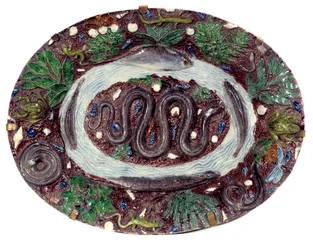 Plat en faïence avec serpents et batraciens. Diamètre 0,52 m. XVIe siècle. Réalisé par Bernard Palissy. Sèvres, Musée national de la céramique