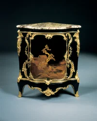 Une des deux encoignures Louis XV, vers 1750