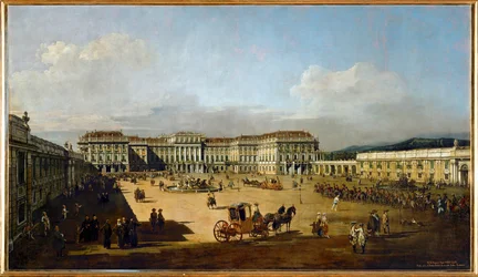Le château de Schönbrunn vu de la cour d