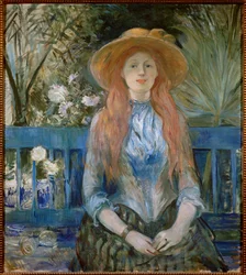 Jeune fille dans un parc