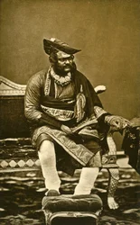 H.H. Général Le Maharajah Sindhia de Gwalior G.C.B., G.C.S.I., vers 1870, 1901