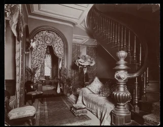 Un salon orné dans la résidence Blakely Hall au 11 West 45th Street, New York, 1896-98