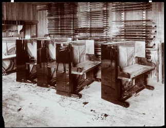 Pianos en construction à l