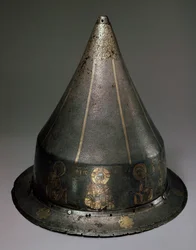 Casque en acier, or et argent avec Deesis, byzantin, XIIIe siècle