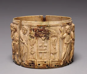 Pyx en ivoire