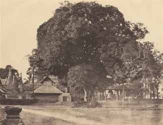 Rangoon : Grande cloche de la pagode Shwe Dagon