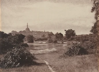 Rangoon. Vue près du lac