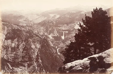 Chutes Vernal et Nevada depuis Glacier Point