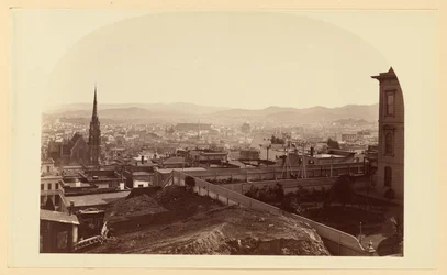[Vue de la résidence de M. Crocker, Cal St. Hill, en regardant vers le sud-est].