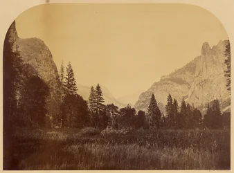 Yosemite, vue sur le fond de la vallée, avec Sentinel Rock à droite