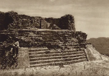 Mexique : Tepoztlan, Ruine du temple El Tepoztecatl (photo n/b)