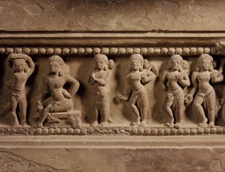 Détail du piédestal de Tra Kieu