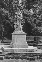 Côté est du jardin sud
