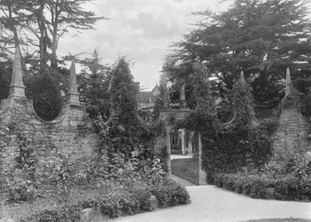 Porte du Hall de Corona