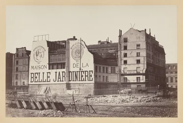 La Belle Jardinière : le magasin de la rue de la Cité pendant sa démolition, Paris
