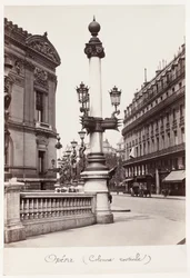 Opéra (Colonne Rostrale)
