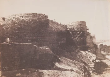 Arles : remparts romains