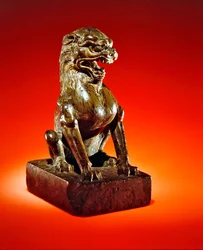 Lion assis, dynastie Tang (618-906)