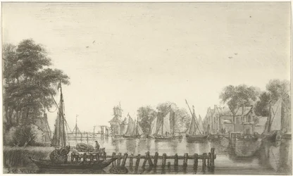 Vue de rivière avec des voiliers