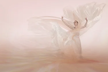La danse éthérée de la danseuse