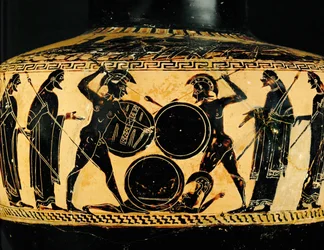 Scène de combat. Un hoplite blessé ou mort gît sur le sol. Hydrie à figure noire, identique à celle de 10-03-03/46 ...
