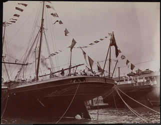 S.S. "Umbria" à quai, vers 1897