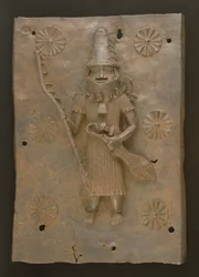 Plaque commémorative représentant un guerrier, Bénin, Nigeria (bronze)