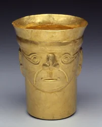 Coupe à double face, 900-1100