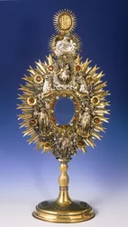 Monstrance baroque (argent avec pierres incrustées et dorure)
