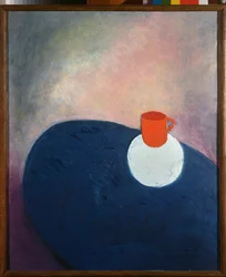 Une tasse rouge