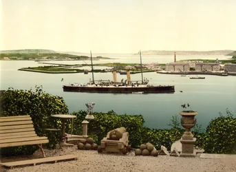 Port de Queenstown, comté de Cork, vers 1890