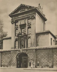 Porte principale de St. Bartholomews, l