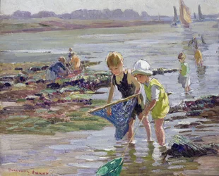 Enfants jouant au bord de la mer