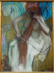 Femme se coiffant (pastel)