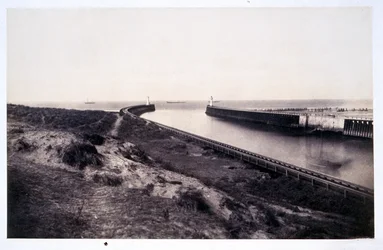 Entrée du port de Boulogne