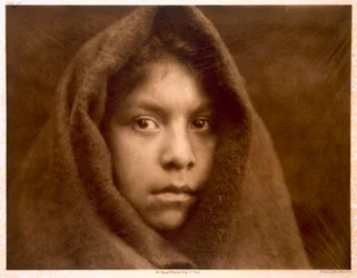 Une jeune fille Makah