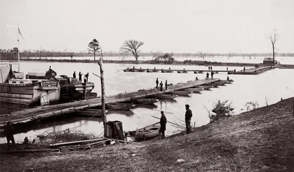 Pont de bateaux, 1861-65