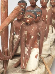 Modèle de bateau à voile de la tombe de Khety (Beni Hasan) Moyen Empire, c.2010 av. J.-C. - 1950 av. J.-C.