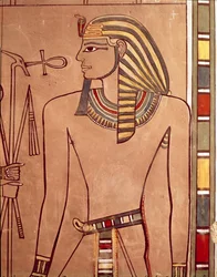 Amenhotep II (c.1427-1392 av. J.-C.) avec un ankh porté à ses lèvres, de la chambre du sarcophage de sa tombe, Nouvel Empire