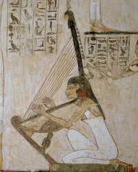 Fille musicienne avec harpe recevant des invités (peinture murale)