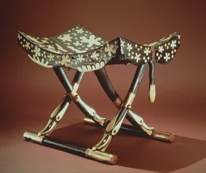 Modèle de tabouret pliant, provenant de la tombe de Toutânkhamon, Nouvel Empire