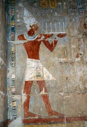 Scène avec reine faisant une offrande, salle sud-est, mur est, cour supérieure, temple funéraire d
