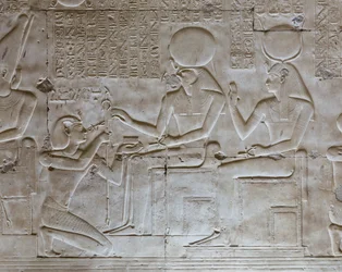 Bas-relief, temple de Séthi Ier, Abydos, Égypte